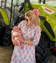 Load image into Gallery viewer, Limited Edition Frilly Pink & White Scrunchie