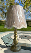 Load image into Gallery viewer, 21cm Scallop Lampshade Ivory