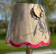 Load image into Gallery viewer, 21cm Scallop Lampshade Pink