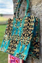 Load image into Gallery viewer, Scalloped Velvet Ikat Tote Bag