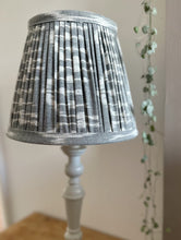 Load image into Gallery viewer, 25cm Pleated Grey Lampshade - Grey &amp; White Cotton

