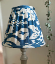 Load image into Gallery viewer, 24cm Pleated Blue &amp; White Ikat Silk Lampshade
