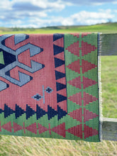 Load image into Gallery viewer, Kilim Rug - Handwoven 154cm x 84cm
