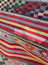 Load image into Gallery viewer, Extra Large Kilim Rug - Handwoven 297cm x 166cm

