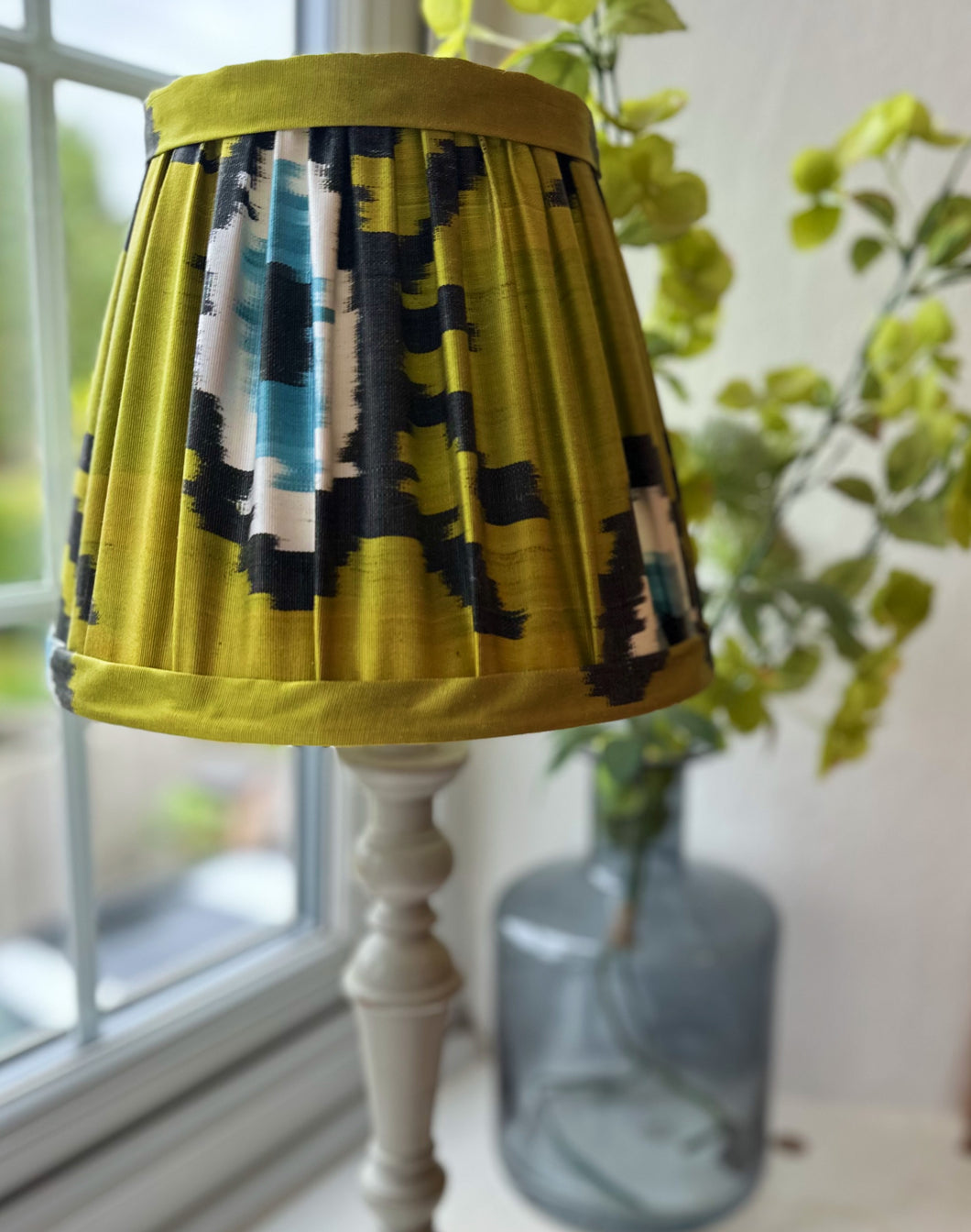 25cm Pleated Golden Ilat Silk Lampshade