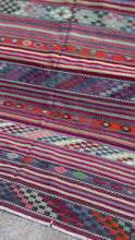 Load and play video in Gallery viewer, Extra Large Kilim Rug - Handwoven 297cm x 166cm
